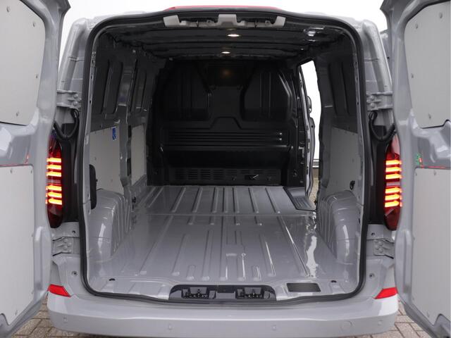 Volkswagen TRANSPORTER 2.0 TDI 150pk Automaat L2H1 | BPM-vrij | Achterdeuren | Camera | Cruise control |