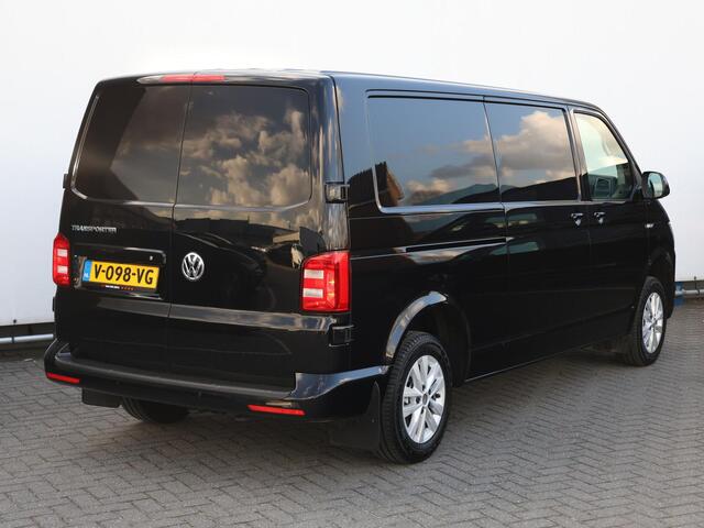 Volkswagen TRANSPORTER 2.0 TDI 150PK DSG L2H1 Highline | Airco | Cruise control | PDC | Betimmering | 2 Stoelen | Alarm | 16" LMV |