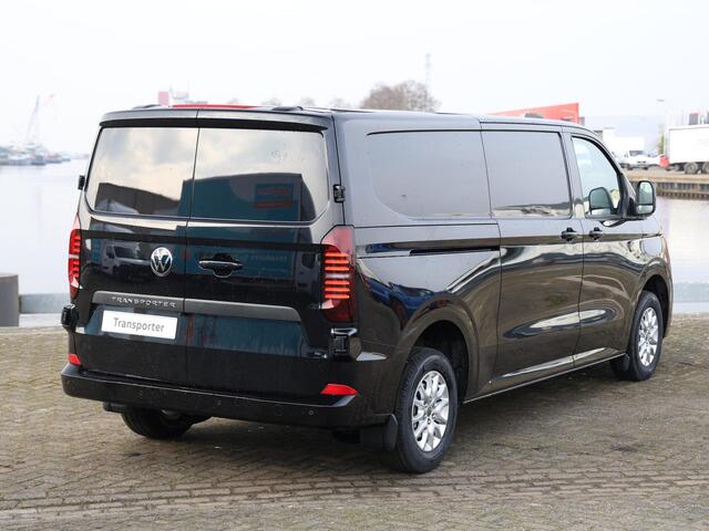 Volkswagen TRANSPORTER 2.0 TDI 150PK L2H1 Style | BPM vrij | Climatronic | Cruise control | PDC | Navigatie | 2 stoelen | Camera |