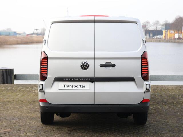 Volkswagen TRANSPORTER 2.0 TDI 150PK L1H1 Life | BPM vrij | Climatronic | Cruise control | PDC | Navi via app-connect | 2 stoelen | Camera |