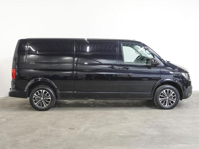 Volkswagen TRANSPORTER 2.0 TDI L2H1 Highline Automaat Airco Navi Parkeersensoren Trekhaak Lichtmetalen velgen