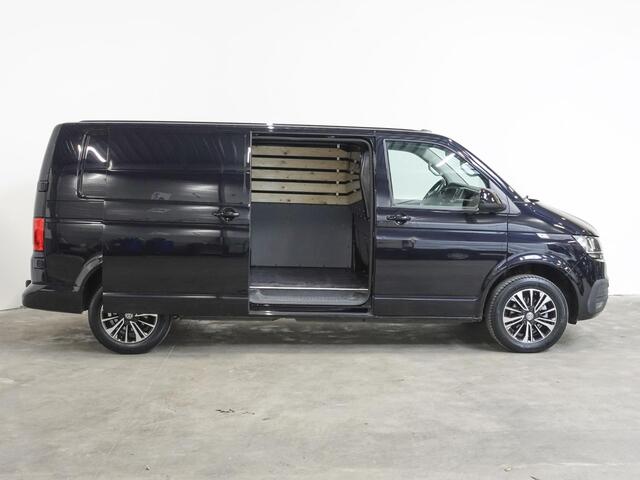 Volkswagen TRANSPORTER 2.0 TDI L2H1 Highline Automaat Airco Navi Parkeersensoren Trekhaak Lichtmetalen velgen