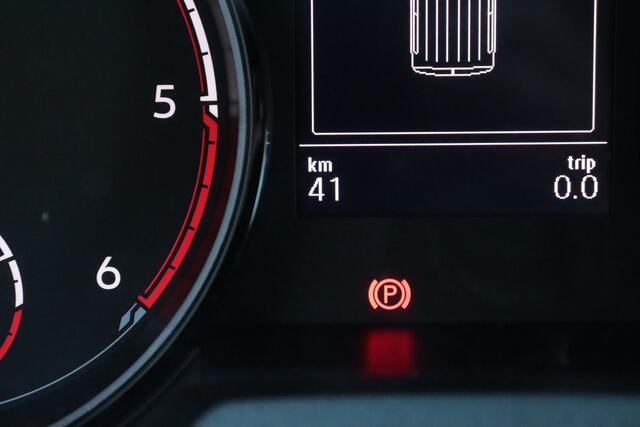 Volkswagen TRANSPORTER 2.0 TDI L2H1 28 Comfortline 150PK | 3 PERS | APPCONNECT | AIRCO | PDC ACHTER | SCHUIFDEUR R |