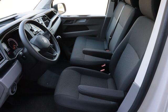 Volkswagen TRANSPORTER 2.0 TDI L2H1 28 Comfortline 150PK | 3 PERS | APPCONNECT | AIRCO | PDC ACHTER | SCHUIFDEUR R |