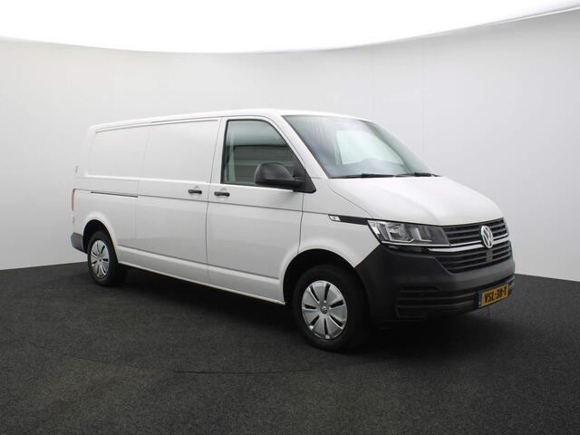 Volkswagen TRANSPORTER 2.0 TDI 150pk L2 | BPM-vrij | excl. kosten rijklaarmaken |