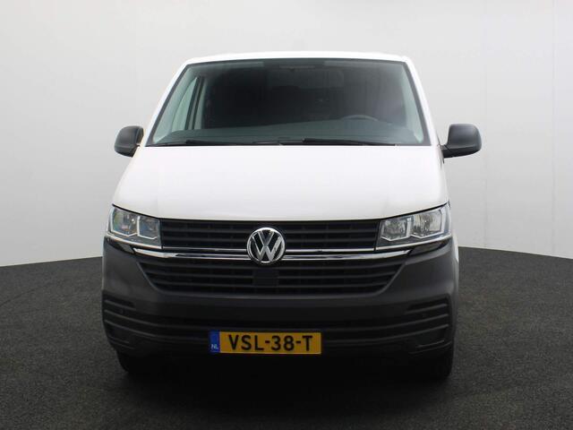 Volkswagen TRANSPORTER 2.0 TDI 150pk L2 | BPM-vrij | excl. kosten rijklaarmaken |