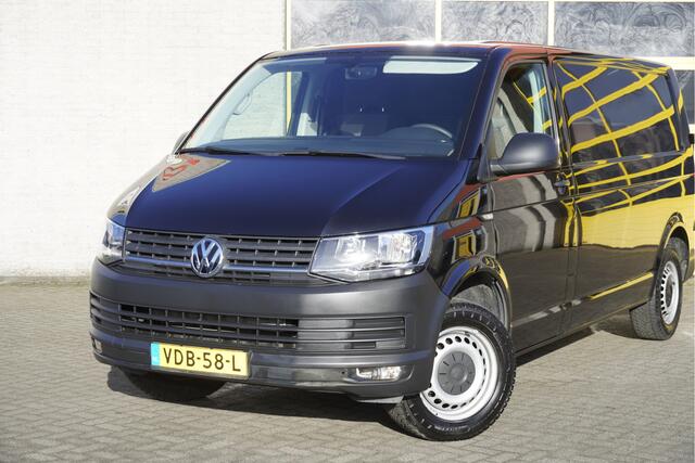 Volkswagen TRANSPORTER 2.0 TDI L2H1 Comfortline Plus BJ2019 Pdc | Navi | Trekhaak | Verwarmd voorruit | App-Connect | Airco | Cruise control | Getint glas | Achterdeuren | Tussenschot | Zijdeur