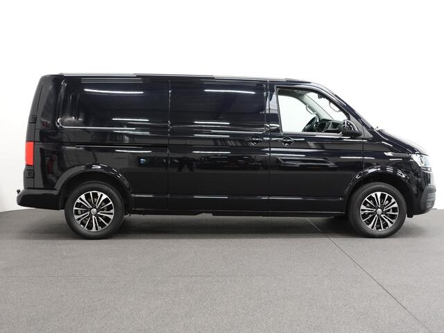 Volkswagen TRANSPORTER 2.0 150PK L2H1 Highline Automaat Airco Navi Parkeersensoren Camera Trekhaak Carplay