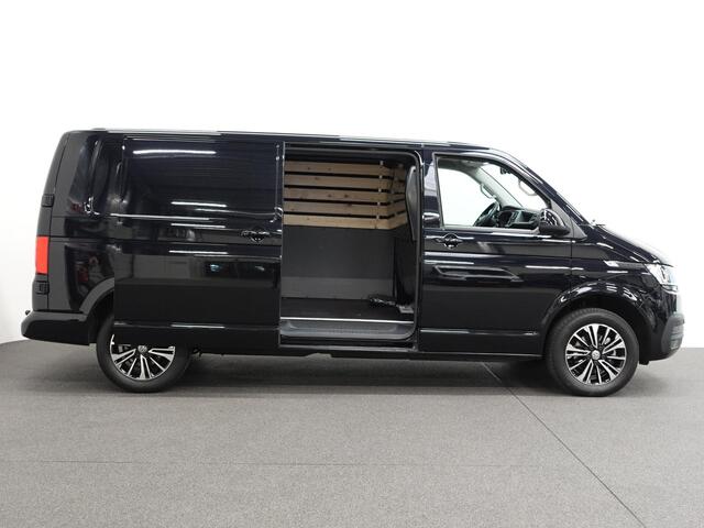 Volkswagen TRANSPORTER 2.0 150PK L2H1 Highline Automaat Airco Navi Parkeersensoren Camera Trekhaak Carplay