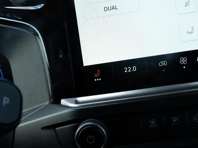 Volkswagen TRANSPORTER 2.0 TDI 170pk 8 Versn. automaat L2H1 30 Bulli | Matrix | Achteruitrijcamera | Adaptive Cruise | Clima |
