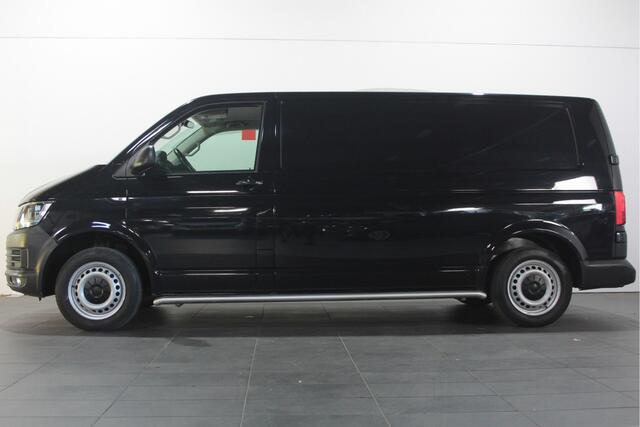 Volkswagen TRANSPORTER 2.0 TDI L2H1 Highline - Automaat - 3 pers. - Carplay / Navi / Trekhaak
