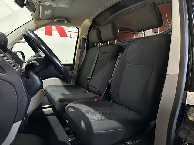 Volkswagen TRANSPORTER 2.0 TDI L2H1 Highline - Automaat - 3 pers. - Carplay / Navi / Trekhaak