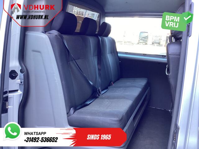Volkswagen TRANSPORTER T6.1 2.0 TDI L2 DC Dubbel Cabine BPM VRIJ! 6 Pers./ NL Auto/ CarPlay/ Navi/ Cruise/ PDC/ Trekhaak