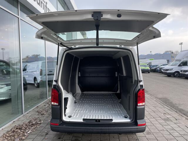 Volkswagen TRANSPORTER 2.0 TDI L2H1 28 150PK Hand | 3 zits | achterklep met ruit