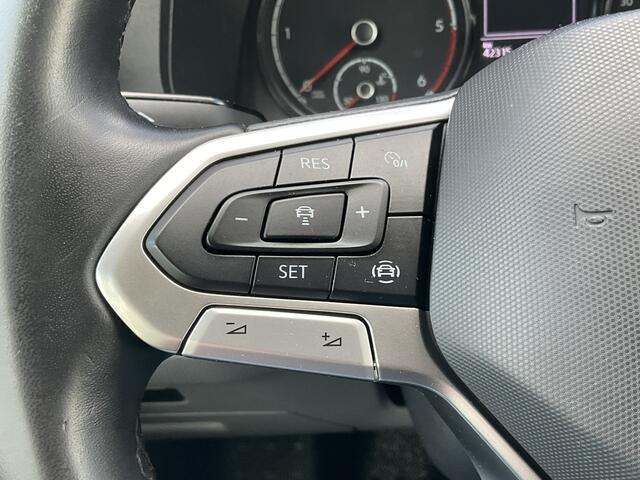 Volkswagen TRANSPORTER 6-Pers 2.0 TDI L2H1 DC 28 Highline Leer Cam Trekhaak Lang Multivan Caravelle Bulli 6 Persoons