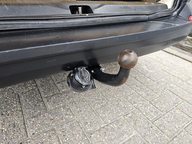 Volkswagen TRANSPORTER 2.0 TDI L2-H1 Comfortline * Navi * NAP * Eerste Eigenaar *