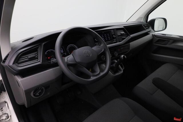 Volkswagen TRANSPORTER 2.0 TDI 90 pk L1H1 26 Economy Business | 3-zits | Parkeersensoren achter | Apple Carplay / Android Auto | Cruise Control