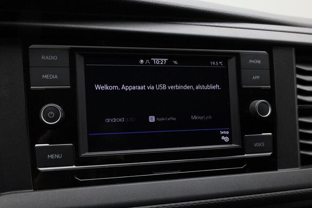 Volkswagen TRANSPORTER 2.0 TDI 90 pk L1H1 26 Economy Business | 3-zits | Parkeersensoren achter | Apple Carplay / Android Auto | Cruise Control
