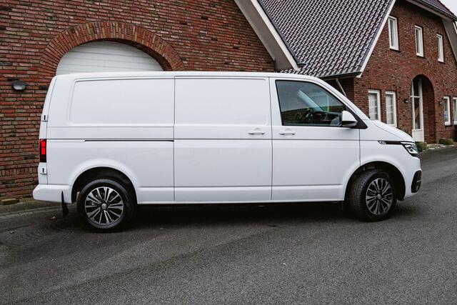 Volkswagen TRANSPORTER T6.1 2.0 TDI 150 PK DSG L2H1 BULLI A-deuren ACC | NAVI | Virtual cockpit | 2x Schuifdeuren |
