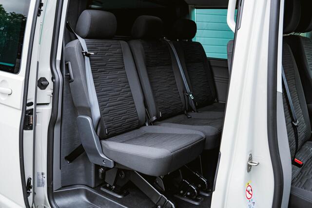 Volkswagen TRANSPORTER T6.1 150 PK DSG 6-PERSOONS DC L2H1 Caravelle ACC| LED | NAVI | A-DEUREN | CLIMATRONIC