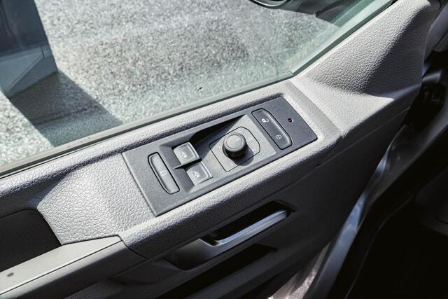 Volkswagen TRANSPORTER T6.1 Caravelle 2.0 TDI 204 PK DSG L2H1 DUB/CAB A-Deuren ACC | LED | Leder | Apple Carplay/ Android Auto | Privacy glass |