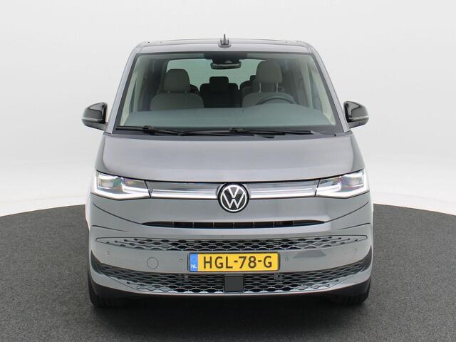 Volkswagen TRANSPORTER Bulli Edition L2 1.5 eHybrid EU6 180 kW (245pk) 31 Volkswagen Multivan Bulli Edition L2 1.5 eHybrid EU6 180 kW (245pk) 31 | 700122 | Vis-a-vis stoelopstelling met 7 zitplaatsen | Elec. achterklep } elec trekhaak |