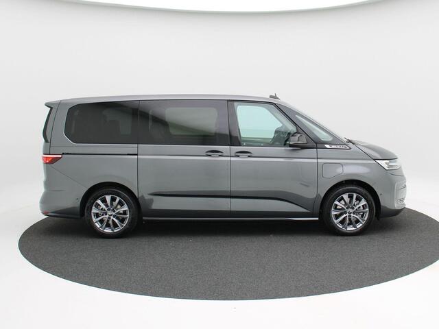 Volkswagen TRANSPORTER Bulli Edition L2 1.5 eHybrid EU6 180 kW (245pk) 31 Volkswagen Multivan Bulli Edition L2 1.5 eHybrid EU6 180 kW (245pk) 31 | 700122 | Vis-a-vis stoelopstelling met 7 zitplaatsen | Elec. achterklep } elec trekhaak |