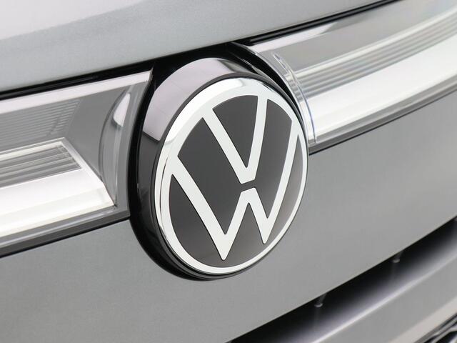 Volkswagen TRANSPORTER Bulli Edition L2 1.5 eHybrid EU6 180 kW (245pk) 31 Volkswagen Multivan Bulli Edition L2 1.5 eHybrid EU6 180 kW (245pk) 31 | 700122 | Vis-a-vis stoelopstelling met 7 zitplaatsen | Elec. achterklep } elec trekhaak |