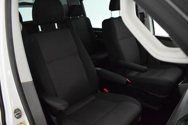 Volkswagen TRANSPORTER 2.0 TDI 150pk DSG L2H1 30 DC Bulli Virtual Cockpit Led Parkeersensoren