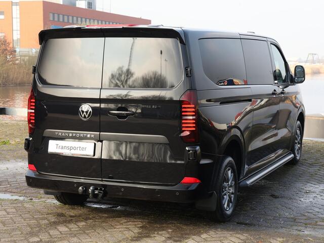 Volkswagen TRANSPORTER 2.0 TDI 150PK Automaat L2H1 Style | Sidebars | Betimmering | Trekhaak | Camera | Lane Assist | Side Assist |