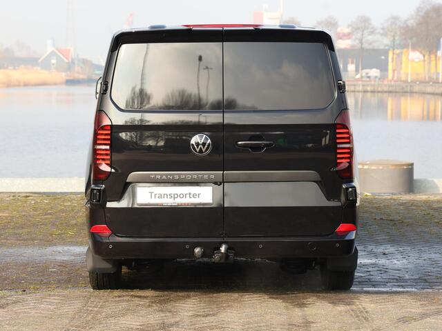 Volkswagen TRANSPORTER 2.0 TDI 150PK Automaat L2H1 Style | Sidebars | Betimmering | Trekhaak | Camera | Lane Assist | Side Assist |