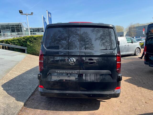Volkswagen TRANSPORTER Bedrijfswagens Style L2 2.0 TDI 110 kW 150 pk 8 versn. Auto | BPM vrij | Achterdeuren zonder ruit | Trekhaakvoorbereiding | Zitpakket 1 voor life & style - armleuningen, bijrijdersstoel |