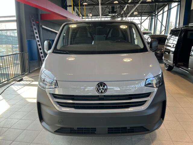 Volkswagen TRANSPORTER Bedrijfswagens Life L2 2.0 TDI EU6 110 pk 81 kW 6 versn. hand | BPM vrij | Bestuurdersassistentiepakket plus | Exterieurpakket met radiatorgrille in carrosseriekleur | Trekhaakvoorbereiding |