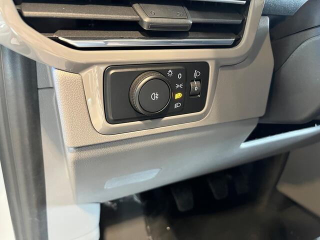 Volkswagen TRANSPORTER Bedrijfswagens Life L2 2.0 TDI EU6 110 pk 81 kW 6 versn. hand | BPM vrij | Bestuurdersassistentiepakket plus | Exterieurpakket met radiatorgrille in carrosseriekleur | Trekhaakvoorbereiding |