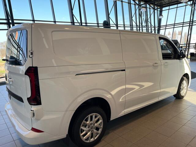 Volkswagen TRANSPORTER Bedrijfswagens Bulli L2 2.0 TDI 170 pk 125 kW pk 8 versn. Auto | BPM vrij | Achterdeuren met ruit | Trekhaakvoorbereiding | Exterieurpakket met bumpers, grille, spiegels en handgrepen in carrosseriekleur | Diefstalalarmsysteem met interieurbeveiliging, no