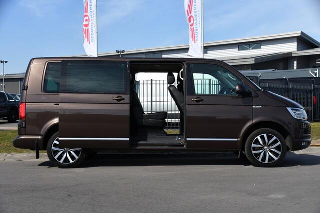 Volkswagen TRANSPORTER 2.0 TDI L2H1 DC Caravelle Adaptieve Cruise, LED, Elektrische Schuifdeur, Leder, Sensoren, 204PK, Automaat, Uniek!