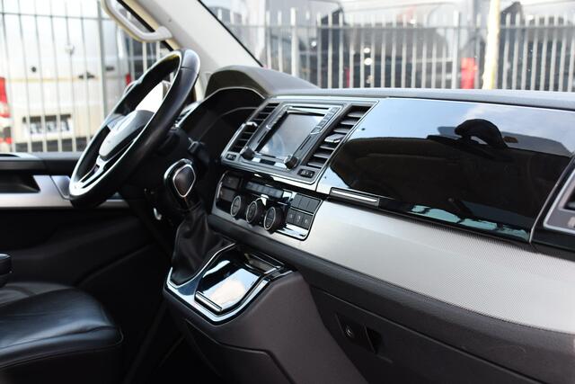 Volkswagen TRANSPORTER 2.0 TDI L2H1 DC Caravelle Adaptieve Cruise, LED, Elektrische Schuifdeur, Leder, Sensoren, 204PK, Automaat, Uniek!