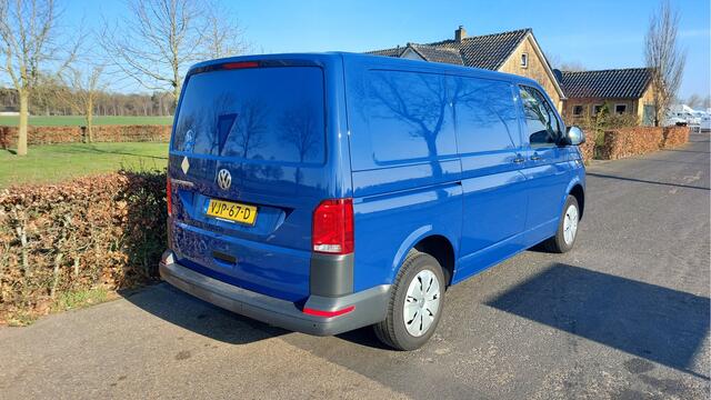Volkswagen TRANSPORTER 2.0 TDI L1H1 26 AIRCO/NAVI BJ 2021