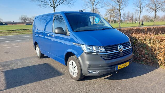 Volkswagen TRANSPORTER 2.0 TDI L1H1 26 AIRCO/NAVI BJ 2021