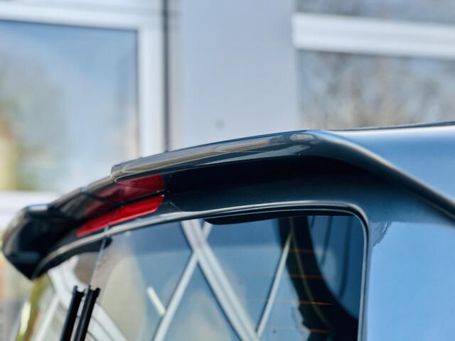 Volkswagen TRANSPORTER T6.1 2.0 TDI 150pk | DSG | Exclusive | Lang | Spoilerset | 3-zits | LED koplampen | PDC | Ex BTW