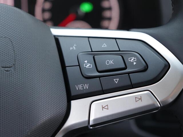 Volkswagen TRANSPORTER 2.0 TDI L2H1 32 DC Caravelle | Navigatie | Parkeerhulp | Bank- en Stoelverwarming | Cruise Control | App-Connect |