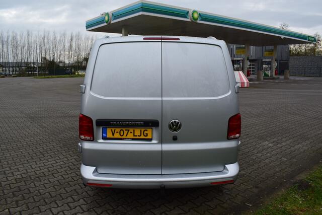 Volkswagen TRANSPORTER 2.0 TDI L2H1 DC DUBBEL CABINE AUTOMAAT | PRIJS = EXCL. BTW! |