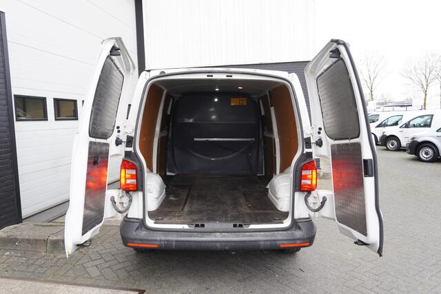 Volkswagen TRANSPORTER 2.0 TDI L2 Automaat Dubbele schuifdeur EURO 6 - Airco - Cruise - ¤ 13.950,- Excl.
