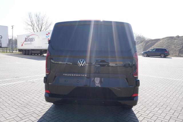 Volkswagen TRANSPORTER 2.0 TDI L2H1 28 Bulli 2.0 TDI L2H1 28 Bulli 150 pk Aut., Climatronic, Alarm, Navigatie, LED verlichting