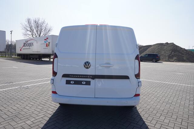 Volkswagen TRANSPORTER 2.0 TDI L1H1 30 Bulli 2.0 TDI L1H1 30 Bulli 170 pk 8-Traps Automaat, LED koplampen, Climatronic, PDV V + A, Achteruitrijcamera