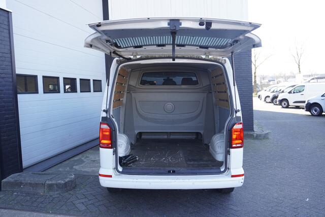Volkswagen TRANSPORTER 2.0 TDI Dubbele Cabine 2x Schuifdeur L2 EURO 6 - Airco - Cruise - PDC - ¤ 18.950,- Excl.