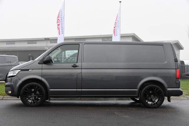 Volkswagen TRANSPORTER 2.0 TDI L2H1 30 Highline PB Edition Adaptieve Cruise, Carplay, LED, 150PK, Automaat, Sensoren, Multimedia, UNIEK!