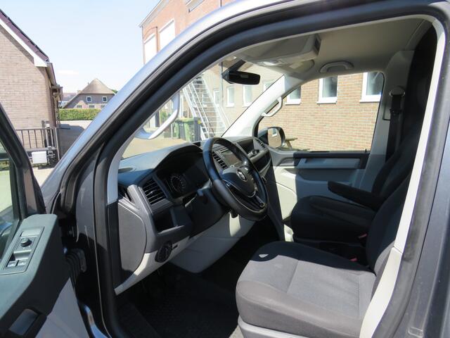 Volkswagen TRANSPORTER 2.0 TDI 150Pk Euro6 L2H1 Highline BPM Vrij! * Rijklaarprijs incl. garantie * Navigatie * Comfort Stoelen * Trekhaak * Parkeersensoren V+A