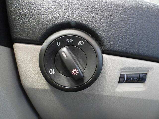 Volkswagen TRANSPORTER 2.0 TDI L2H1 DC Kipper AIRCO/BLUETOOTH/TREKHAAK!