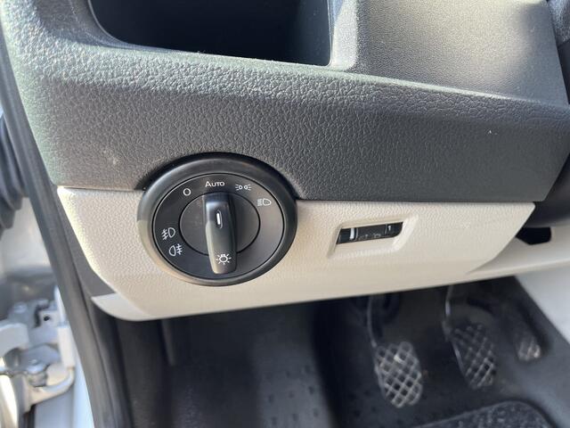 Volkswagen TRANSPORTER 2.0 TDI L1H1 Comfortline / PARK. SENSOREN/ 102 PK/ CRUISE/ APP-CONNECT/ VOORRUIT VERWARM./ NAVI/ AIRCO